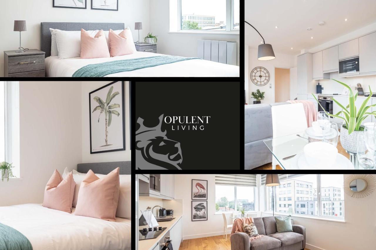 Luxe & Stylish 1 & 2 Bed Flats Near Heathrow, Legoland, & Windsor Slough Buitenkant foto